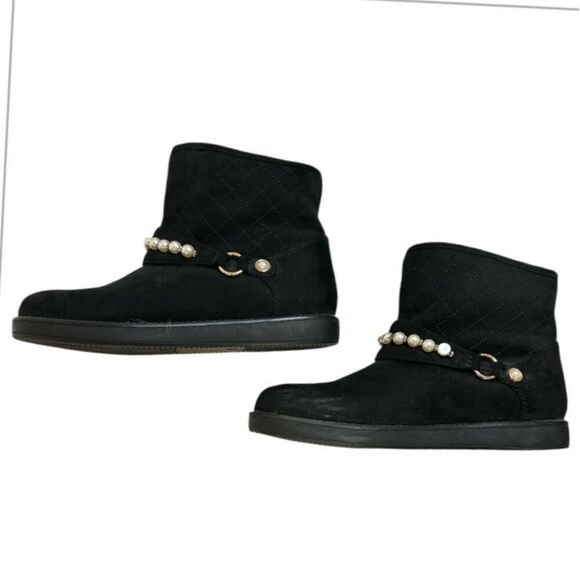 Faux Suede Ankle Boots Pearl Embellished Quilted Black‎ Winter Shoes, size 8.5M. - Picture 4 of 7
